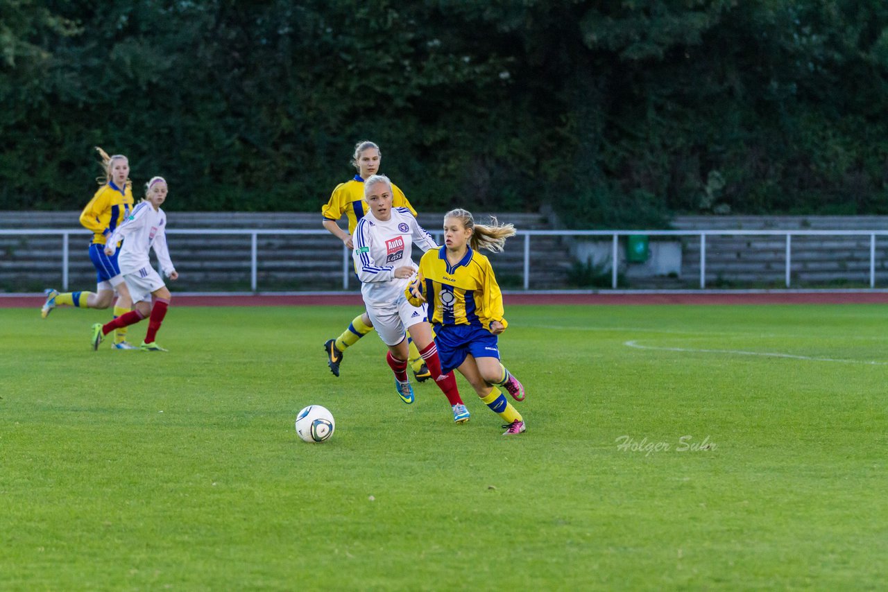 Bild 53 - B-Juniorinnen SV Henstedt-Ulzburg - Holstein Kiel : Ergebnis: 0:12